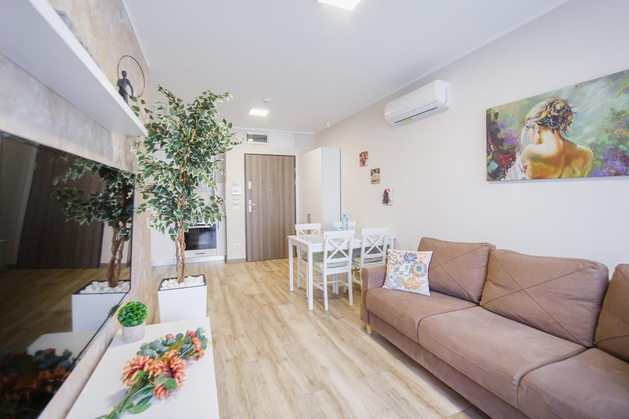 Cappuccino Colors At West Residence オラデア エクステリア 写真